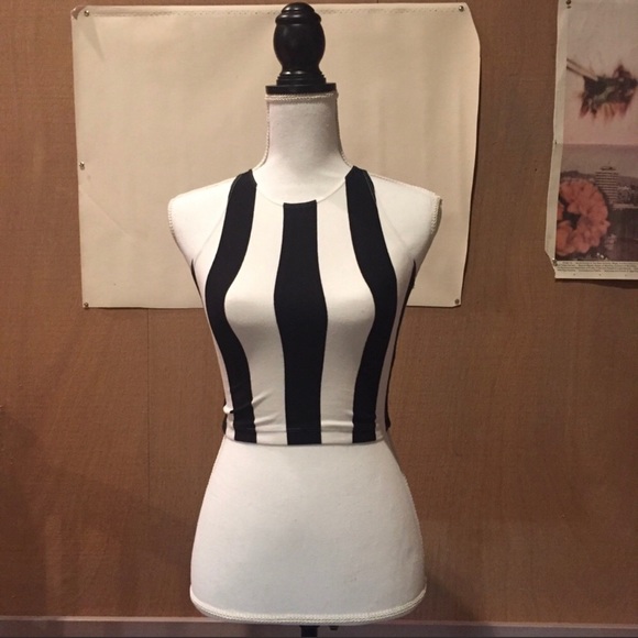 AMERICAN APPAREL CROP TOP - Picture 3 of 7